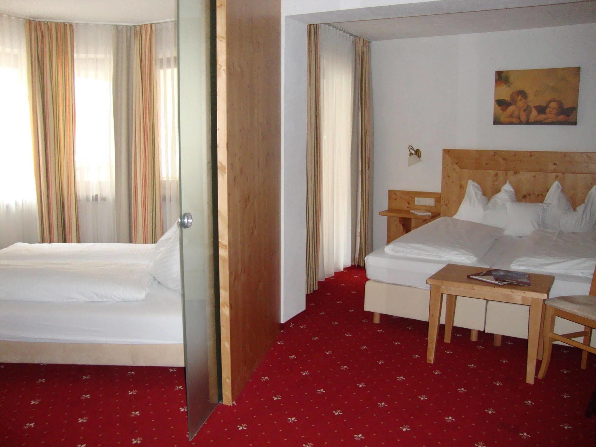 Hotel Vier Jahreszeiten By Vaya Inkl Zell Am See-Kaprun Sommerkarte Exterior foto
